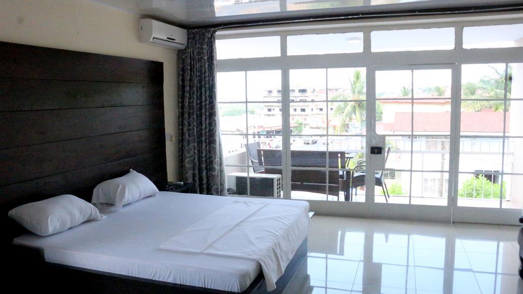 Metro Hotel Freetown Exterior photo